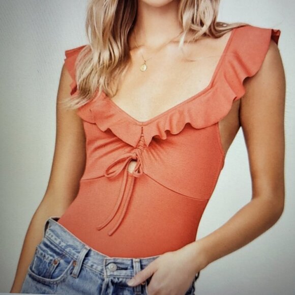 ASTR the label Peggy Ruffle Bodysuit Reddish-Orange Size: Medium NWT - Picture 4 of 12
